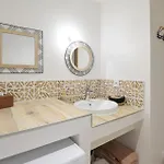 1 Bedroom Beautiful In * Esquay-sur-Seulles