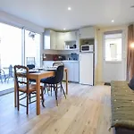 1 Bedroom Beautiful In Prázdninový dům *
