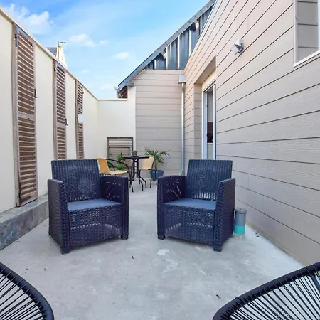 Gorgeous In * Esquay-sur-Seulles