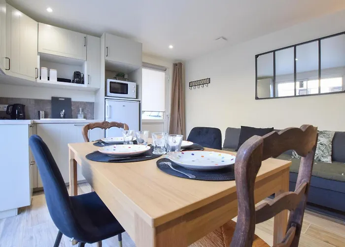 Gorgeous In Esquay-sur-Seulles