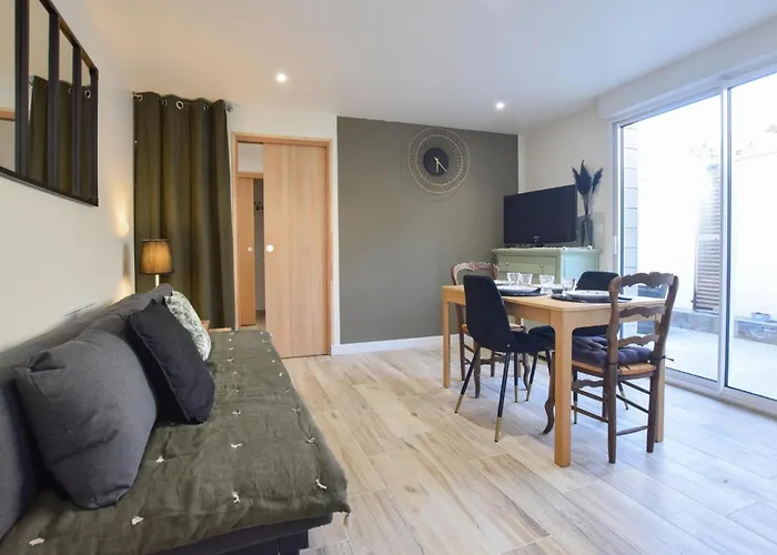 Gorgeous In Esquay-sur-Seulles